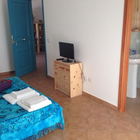 B&B La Gatta Bianca Оливери Номер фото
